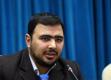 آذرپندار دوباره برای دبیر جشنواره فیلم کوتاه تهران حکم گرفت