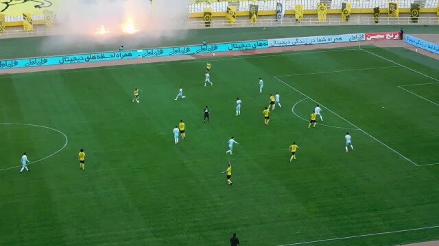 نورچشمی‌ها با بند "پ" در استادیوم‌های لیگ برتر!