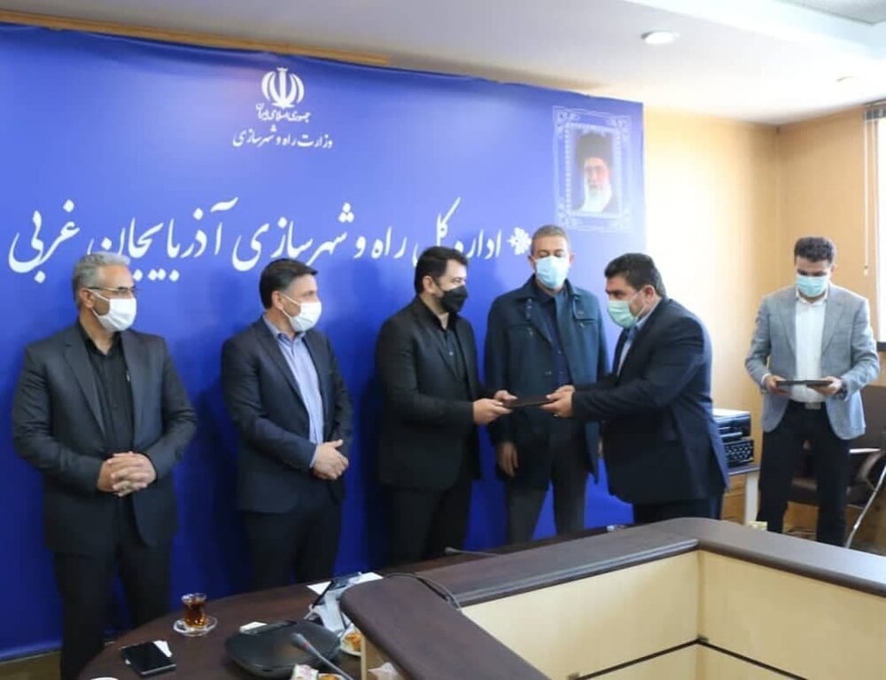 اعتبارنامه اعضای هیئت مدیره دوره نهم سازمان نظام مهندسی ساختمان آذربایجانغربی اعطاشد