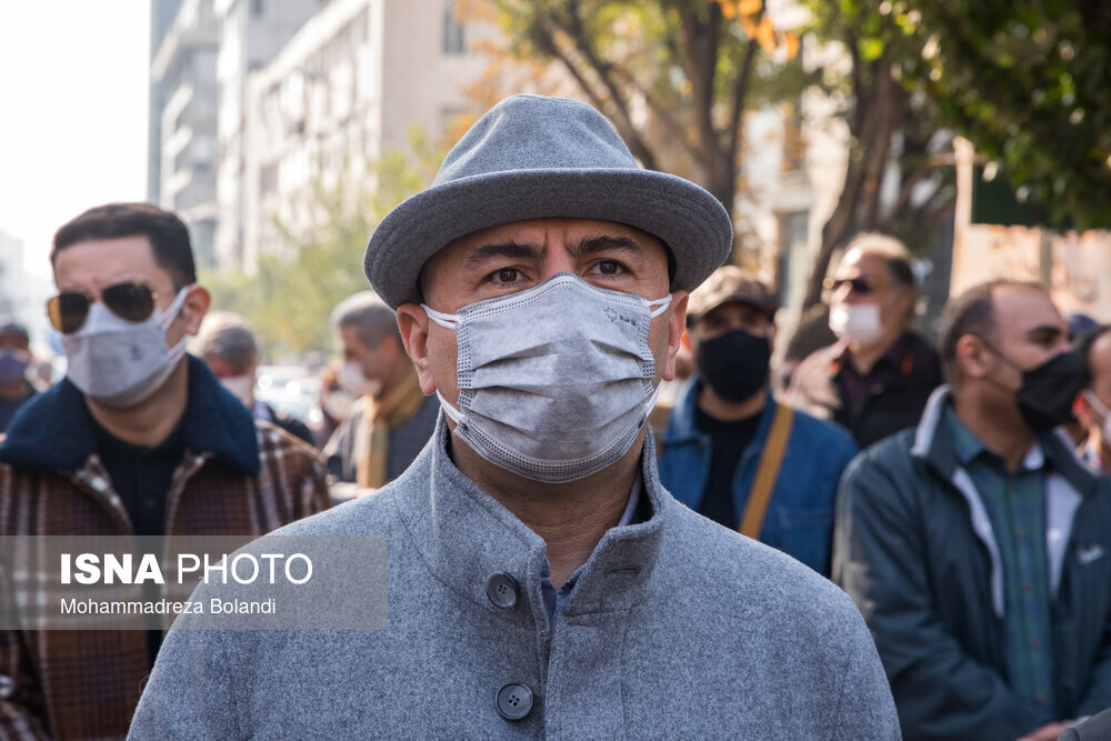 مراسم تشییع پیکر کامبیز درمبخش با حضور هنرمندان