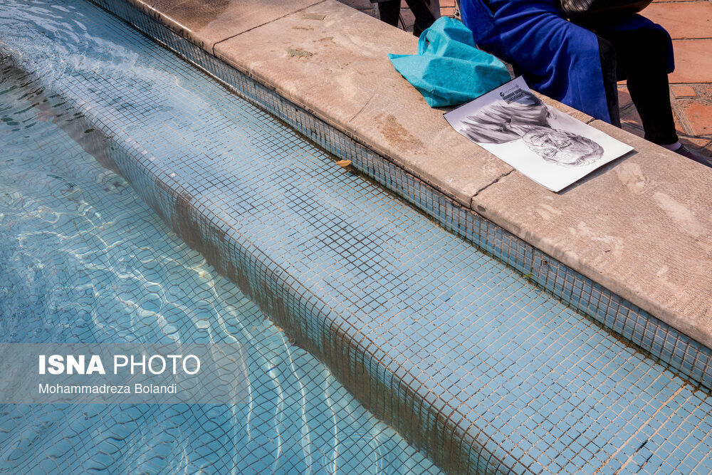 مراسم تشییع پیکر کامبیز درمبخش با حضور هنرمندان