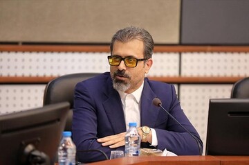 قدردانی از کارگران فضای سبز و خدمات شهری جزیره بمناسبت روز کیش 