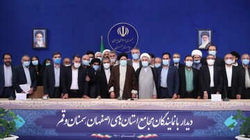 رییسی: دولت برای رفع نگرانی مردم درباره کم‌آبی برنامه دارد/ قانون جدید حمایت از خانواده را اجرا خواهیم کرد