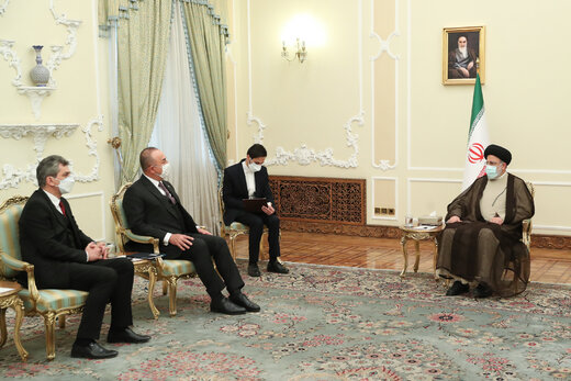 President Raieis receives visiting Turkish FM for a meeting
