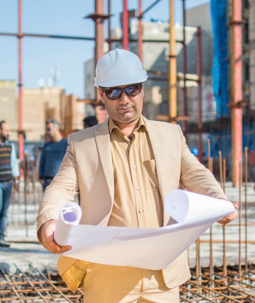 حسین عبدالباقی مدیرعامل هلدینگ عبدالباقی