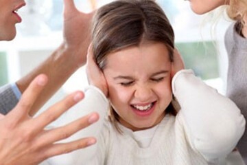 اینفوگرافیک | آثار منفی دعوای والدین جلوی فرزندان