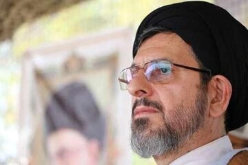 امام جمعه دزفول: در دانشگاه‌ها با ایجاد ناامیدی در نخبگان، آنها را به مهاجرت از کشور ترغیب می‌کنند
