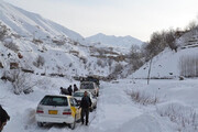 عکس | گرفتاری مسافران در برف در مسیر پونل به خلخال