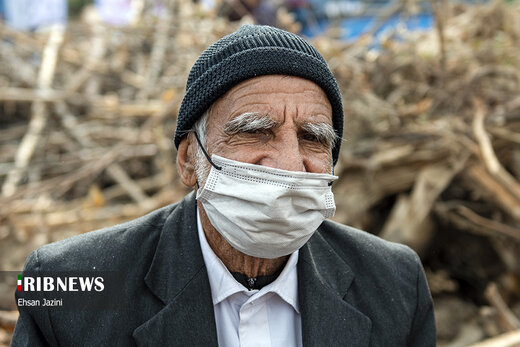 اعتراض کشاورزان اصفهانی در زاینده رود به وضعیت حقابه وخشکی زاینده‌رود