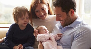 اینفوگرافیک | شیوه‌های قابل توجه کشورهای مختلف دنیا جهت تشویق به فرزندآوری