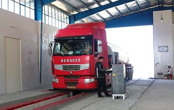 مراجعه ۳۸ هزار وسیله نقلیه سنگین به مراکز معاینه فنی آذربایجان‌غربی در ۷ ماهه نخست امسال