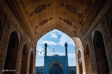 ۱ آذر ماه؛ روز اصفهان