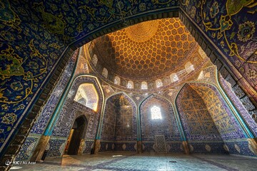 ۱ آذر ماه؛ روز اصفهان