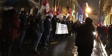 اعتراضات در استانبول به خشونت کشیده شد
