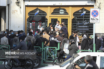 تصاویر | هجوم مردم به بازار ارز