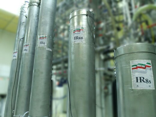 آسیاتایمز: بایدن در عمل برنامه اتمی ایران را تسهیل می‌کند؛ چون اتمی شدن تهران اجتناب‌ناپذیر است