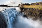 ببینید | نمایی شگفت‌انگیز از آبشار «دتیفوس» ایسلند