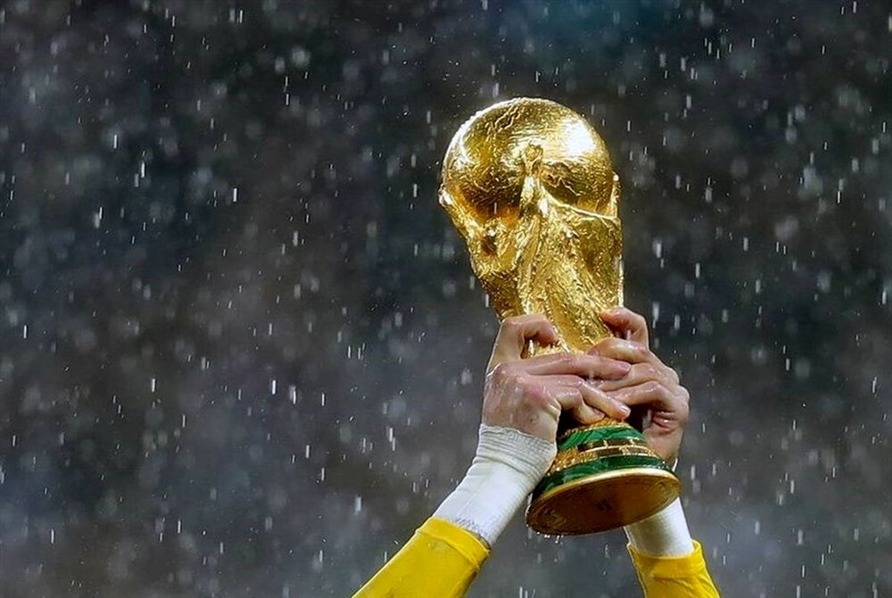 وسوسه پول جام جهانی را دو ساله می‌کند!