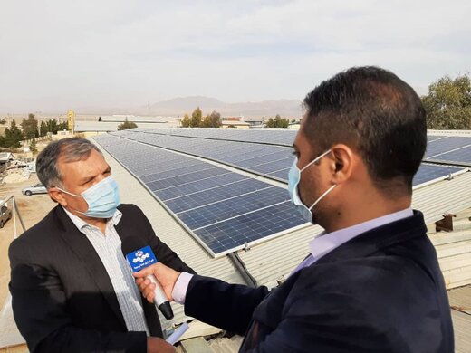 بهره برداری از نیروگاه خورشیدی ۱۰۰ کیلوواتی در شهرک صنعتی سمنان