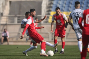 عکس | خواننده پاپ، مهمان ویژه پرسپولیسی‌ها