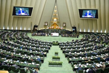 هفته مهم مجلسی ها؛لایحه رتبه‌بندی معلمان و طرح شفافیت آرا نمایندگان در دستور کار