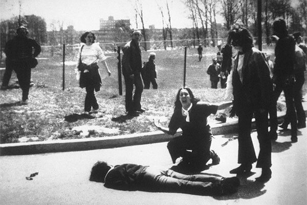 عکسی تکان‌دهنده از کشتار دانشگاه کنت