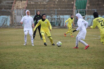 تساوی ارزشمند همیاری آذربایجان‌غربی برابر ذوب‌آهن در لیگ برتر بانوان