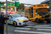 ببینید | سرقت یک اتوبوس مدرسه در نیویورک و تصادف با ۲۰ خودرو