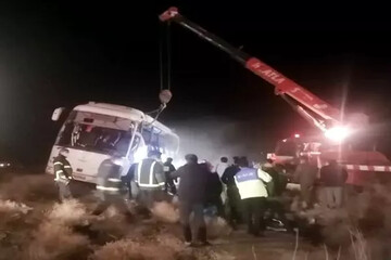 اتوبوس مسافربری حوالی تبریز چپ کرد