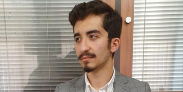 انتقاد تند عضو شورای مرکزی اتحادیه انجمن اسلامی از نماز جمعه:خطبه‌ها، از واقعیت‌های جامعه دور است