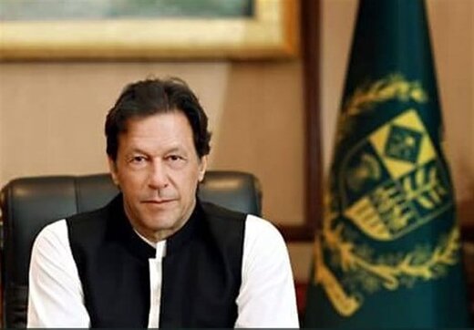 عمران خان برای اولین بار در تاریخ پاکستان از سندی مهم رونمایی کرد