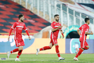 تصاویر بازی پرسپولیس و هوادار