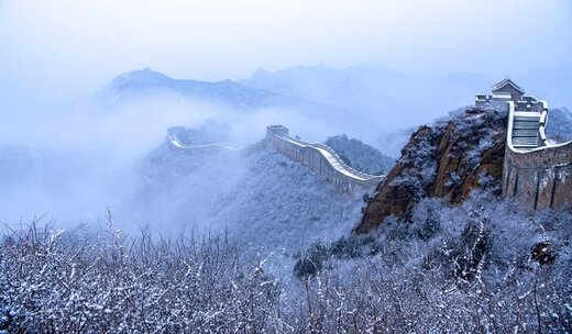سفیدپوش شدن دیوار چین در منطقه چنگدی در شمال استان هبی