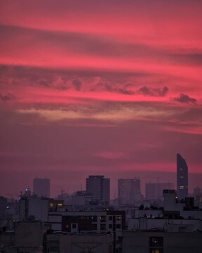 تصاویر | آسمان تهران سرخ شد