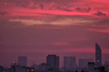 تصاویر | آسمان تهران سرخ شد