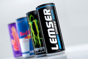 اینفوگرافیک | مضرات نوشیدنی‌های انرژی‌زا برای نوجوانان!