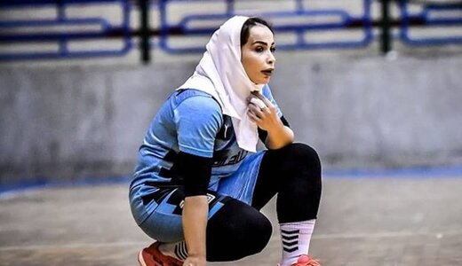 اسپانیا به هندبالیست ایرانی پناهندگی نداد / باپیری به ایران بر می گردد
