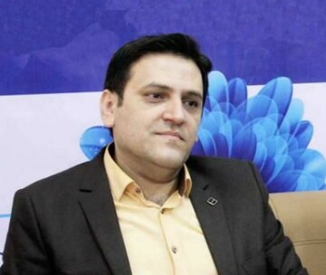 توزیع بیش از ۱۰۰ بسته لوازم التحریر بین دانش آموزان نیازمند مناطق محروم لرستان