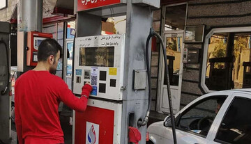 آخرین خبر درباره قیمت بنزین/ بنزین سال آینده گران می‌شود؟