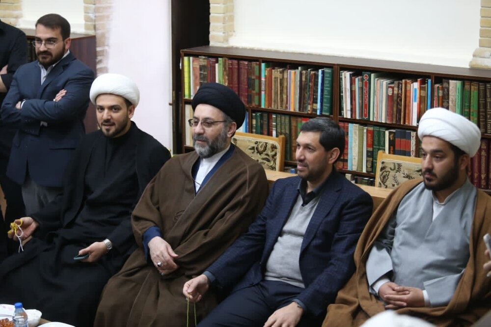 دیدار در بیت مرحوم حاج شیخ عبد الکریم حائری 