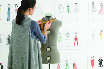 تصاویر | لباس‌های عجیب در جشنواره‌های مد لباس 