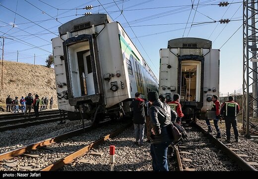 برخورد دو قطار متروی کرج - تهران