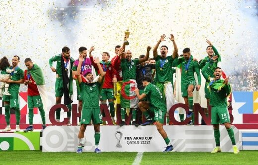 ببینید | خوشحالی عجیب هواداران الجزایر با بیل مکانیکی بعد از قهرمانی در عرب کاپ!