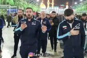 ببینید | مداحی و سینه‌زنی ملی‌پوشان کشتی آزاد ایران در بین‌الحرمین