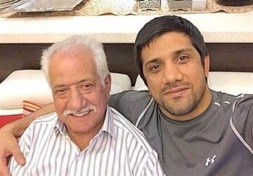علیرضا دبیر و عکسی که شاید خودش هم نداشته باشد!/عکس