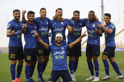 شادی پرسپولیسی سابق بعد از گل استقلال/عکس