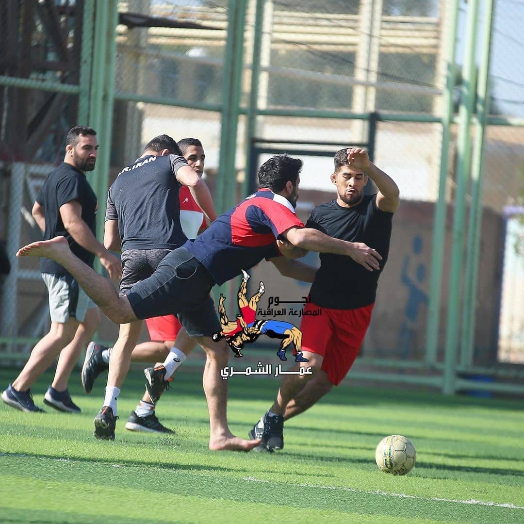عملکرد حسن یزدانی در میانه زمین فوتبال!  عکس