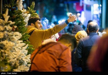 حال و هوای کریسمس درخیابان های تهران