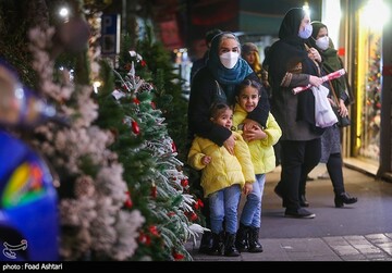 حال و هوای کریسمس درخیابان های تهران