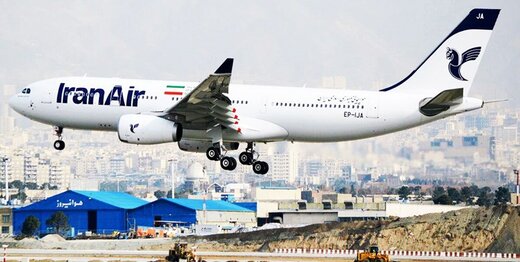 ببینید | ویدیویی از حبس ۱۵۰ دقیقه‌ای مسافران در هواپیمای ایران ایر به مقصد استانبول